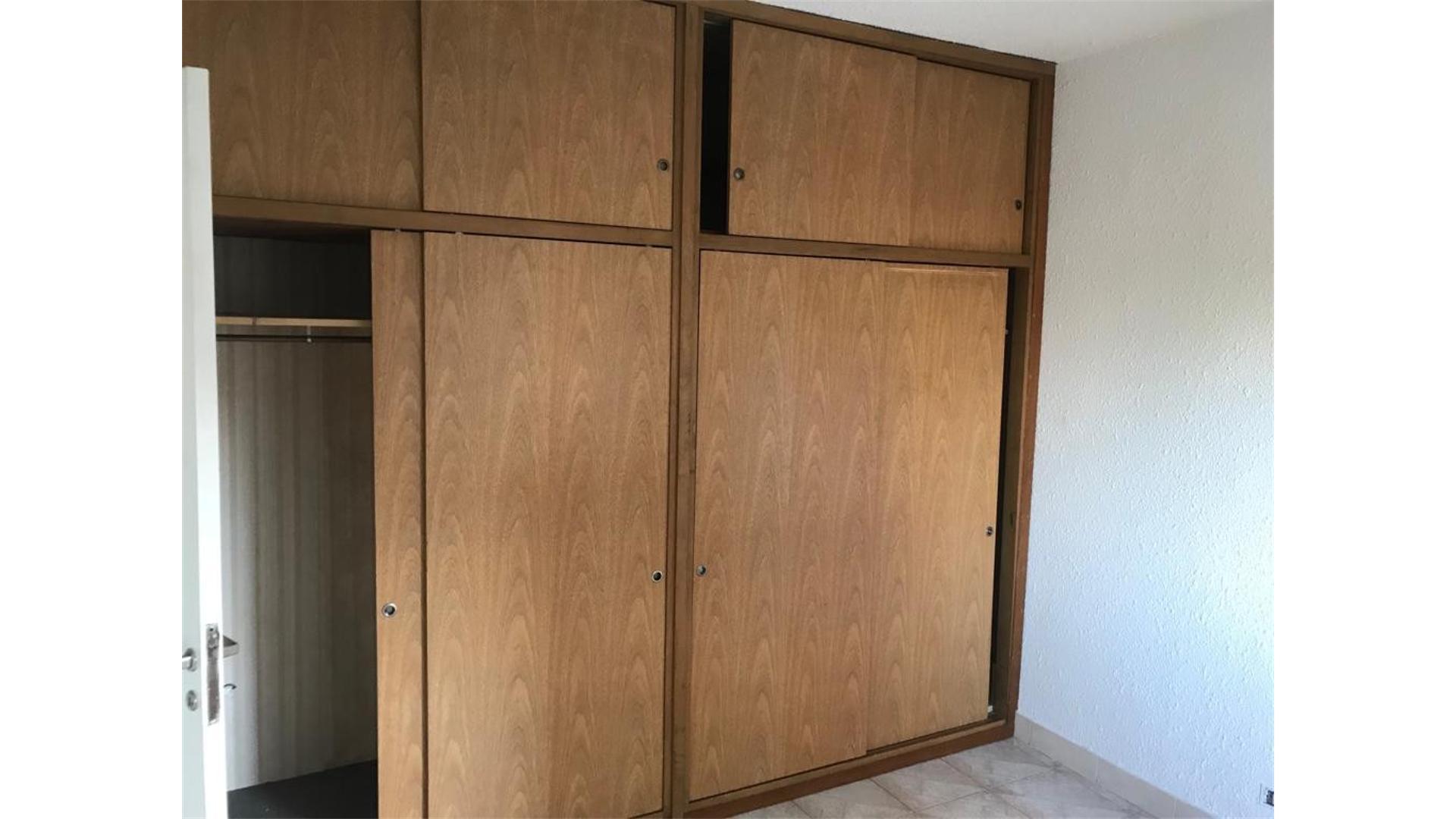 E Zeballos 3605 , Piso 2