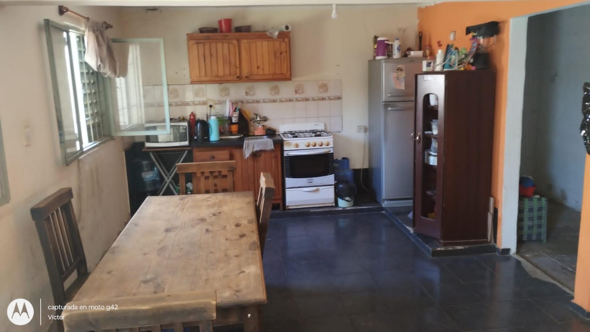 Casa 2 ambientes con 1 baño