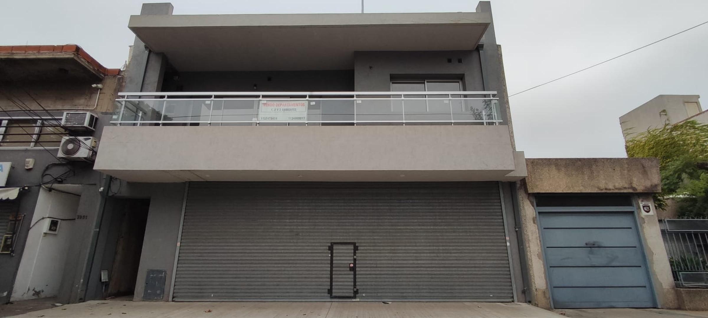 Depto 2 amb. Con balcón.