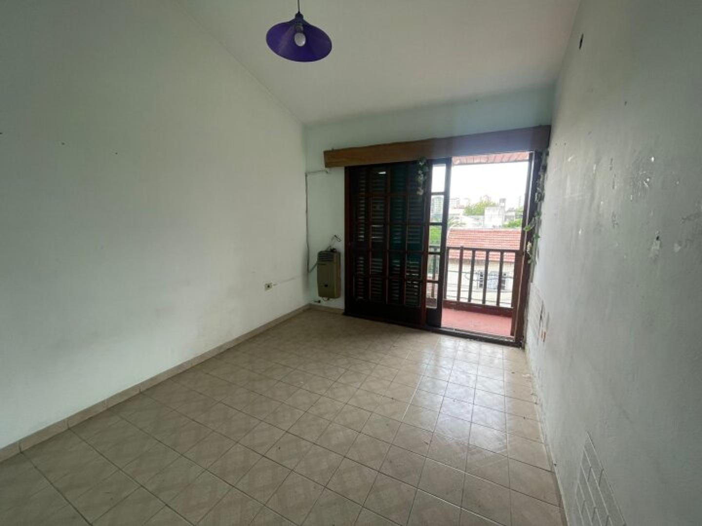 Depto Tipo Casa en Alquiler en Villa Celina, $ 600.000