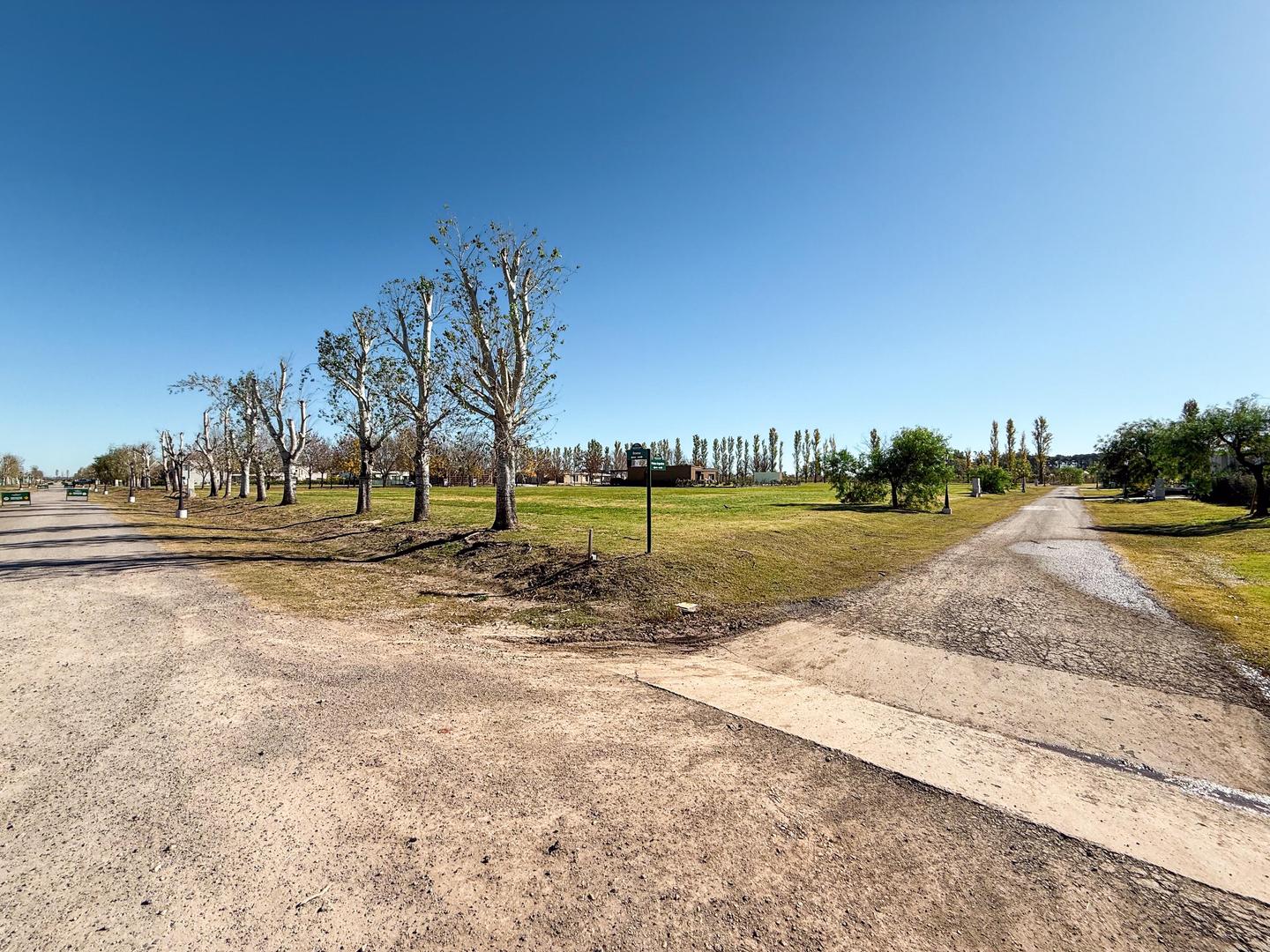 Terreno en Venta 42  mts Fondo