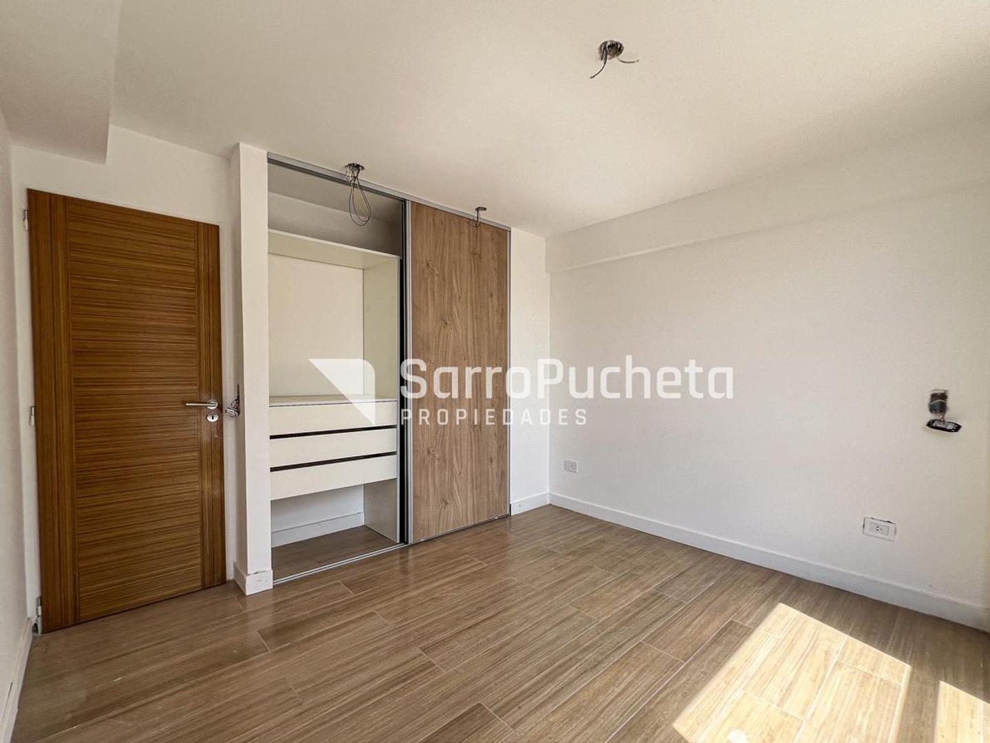 Venta departamento 3 ambientes en Moron centro (1°E)