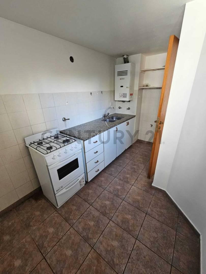 Departamento en Alquiler en La Plata, $ 450.000