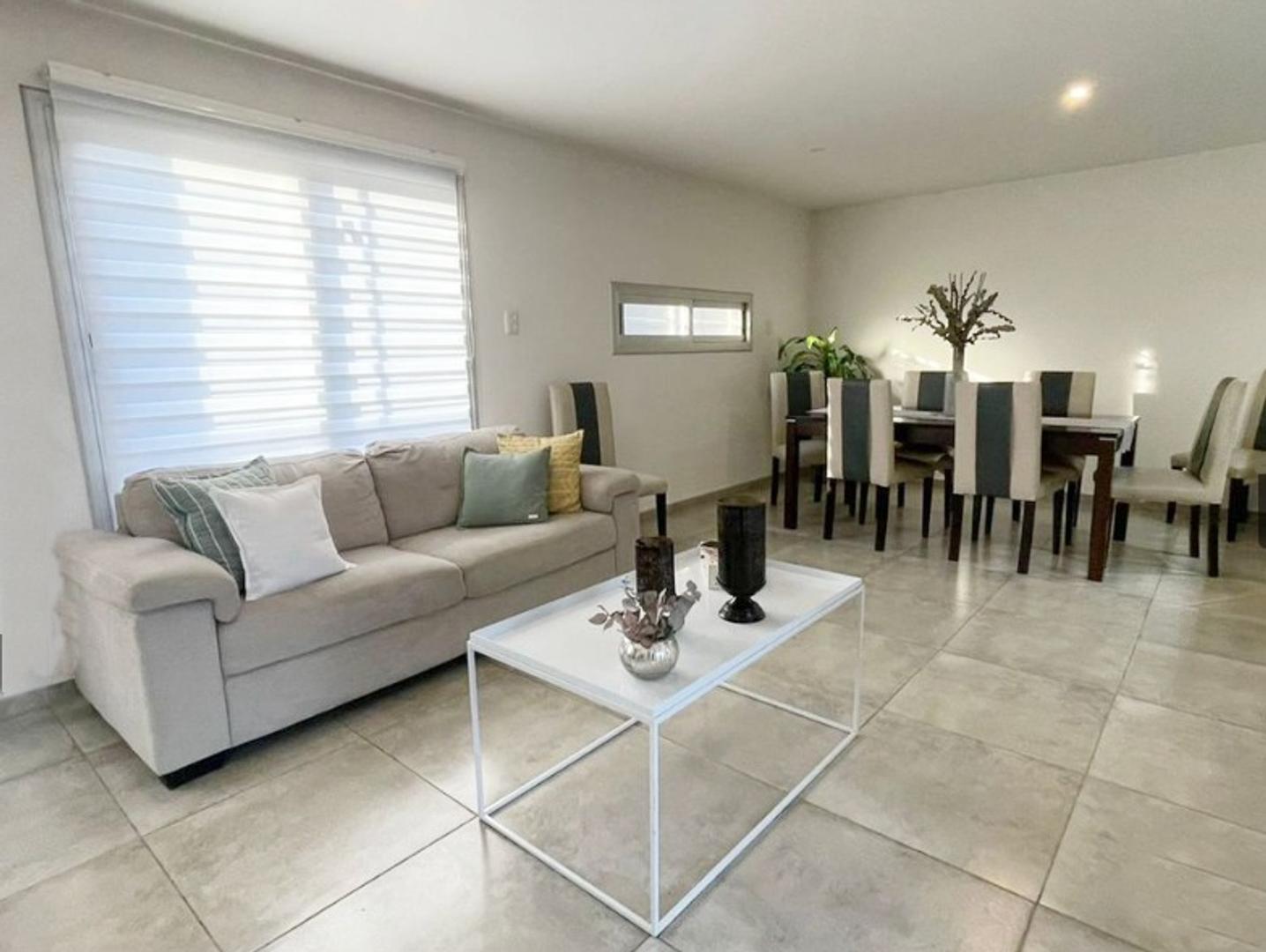 CASA VENTA ITUZAINGO