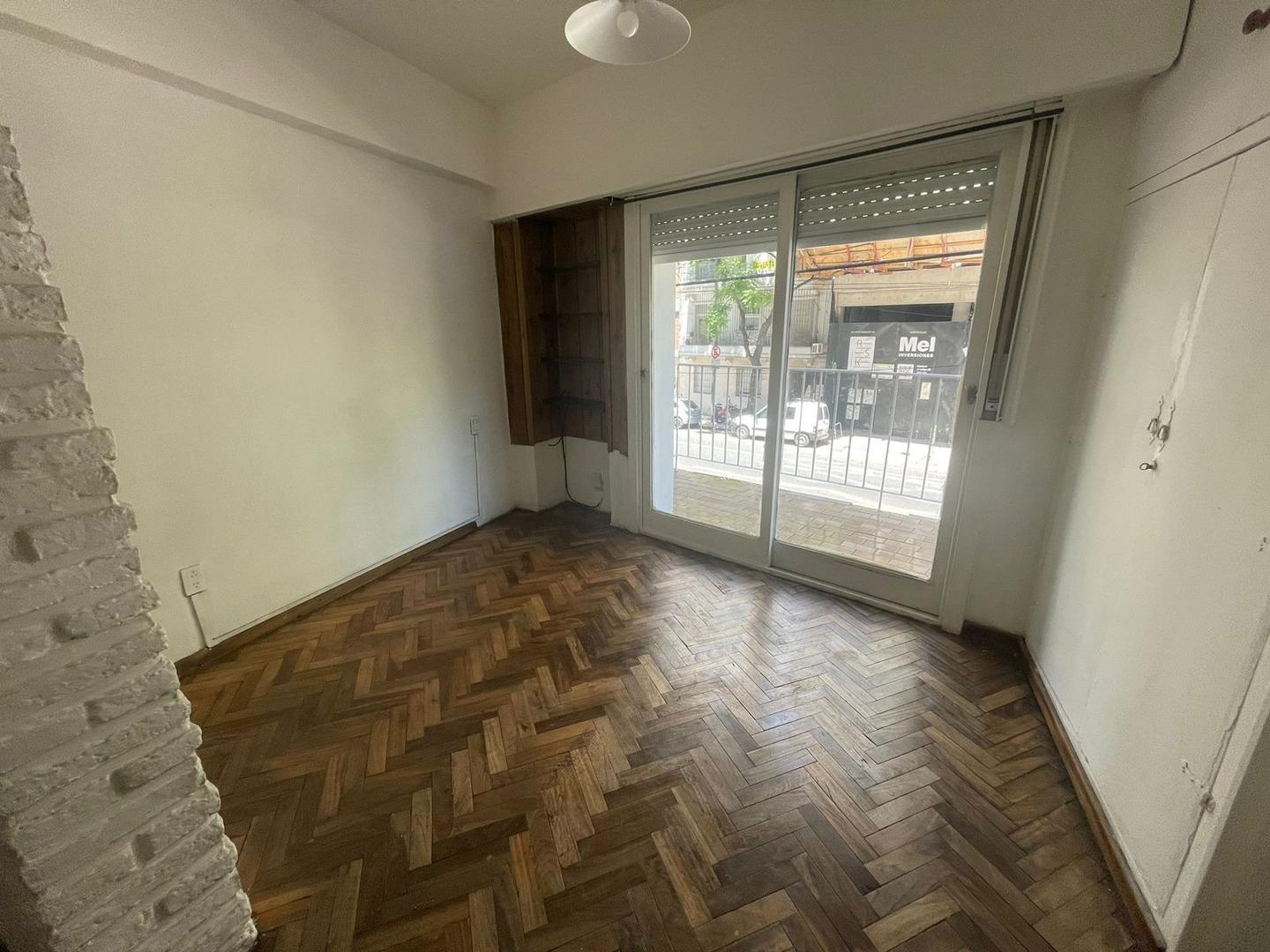 Luis Maria Campos 300