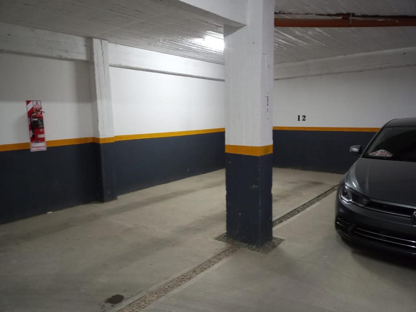 VENTA COCHERA CUBIERTA EN PB A ESTRENAR