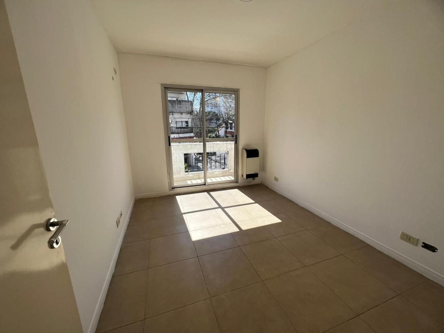 Departamento en Venta en Caseros, USD 75.000