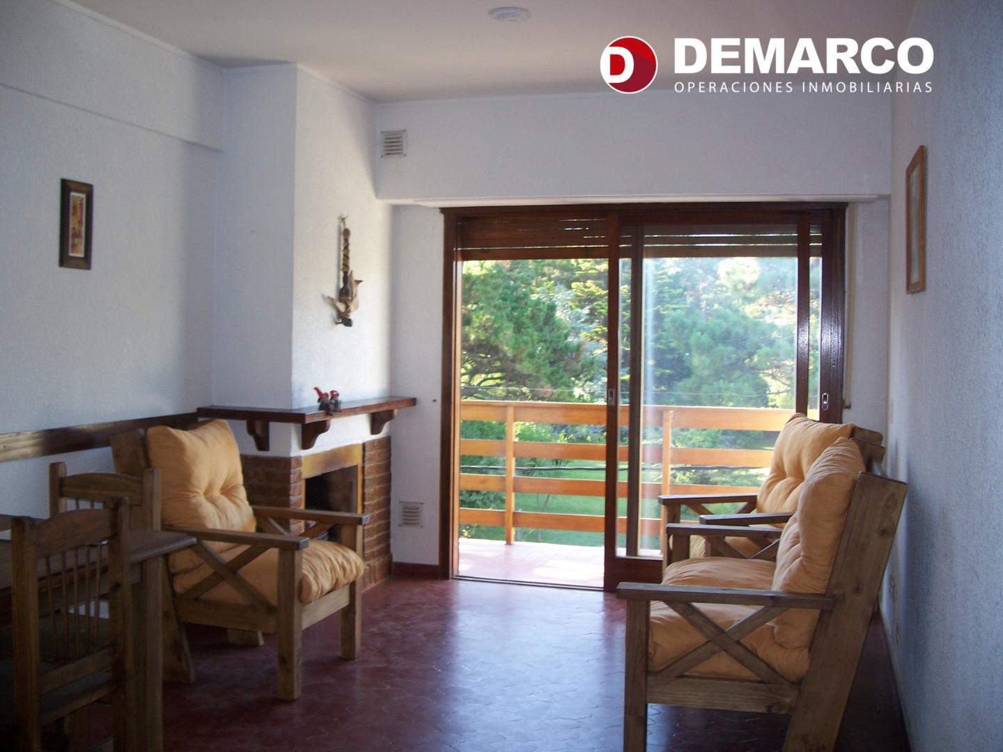 DEPARTAMENTO 4 AMBIENTES AL FRENTE CON BALCON Y COCHERA