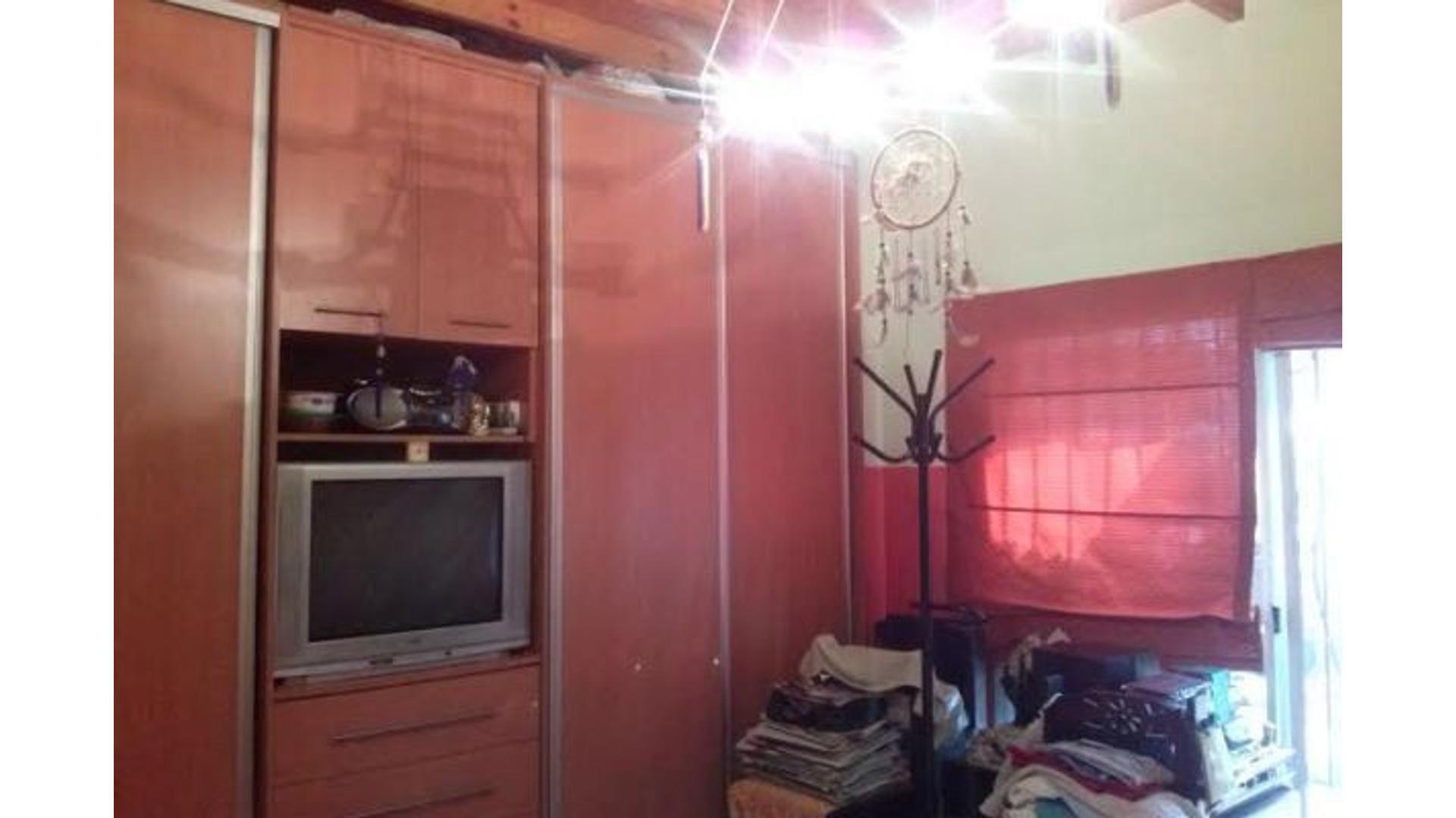 Depto Tipo Casa en Venta en Lanus Este, USD 119.000