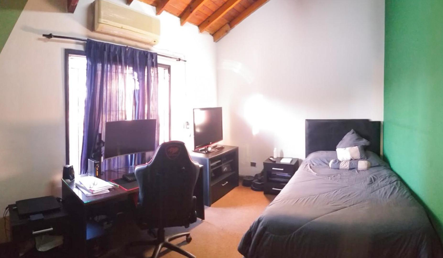 Depto Tipo Casa en Venta con 1 cocheras