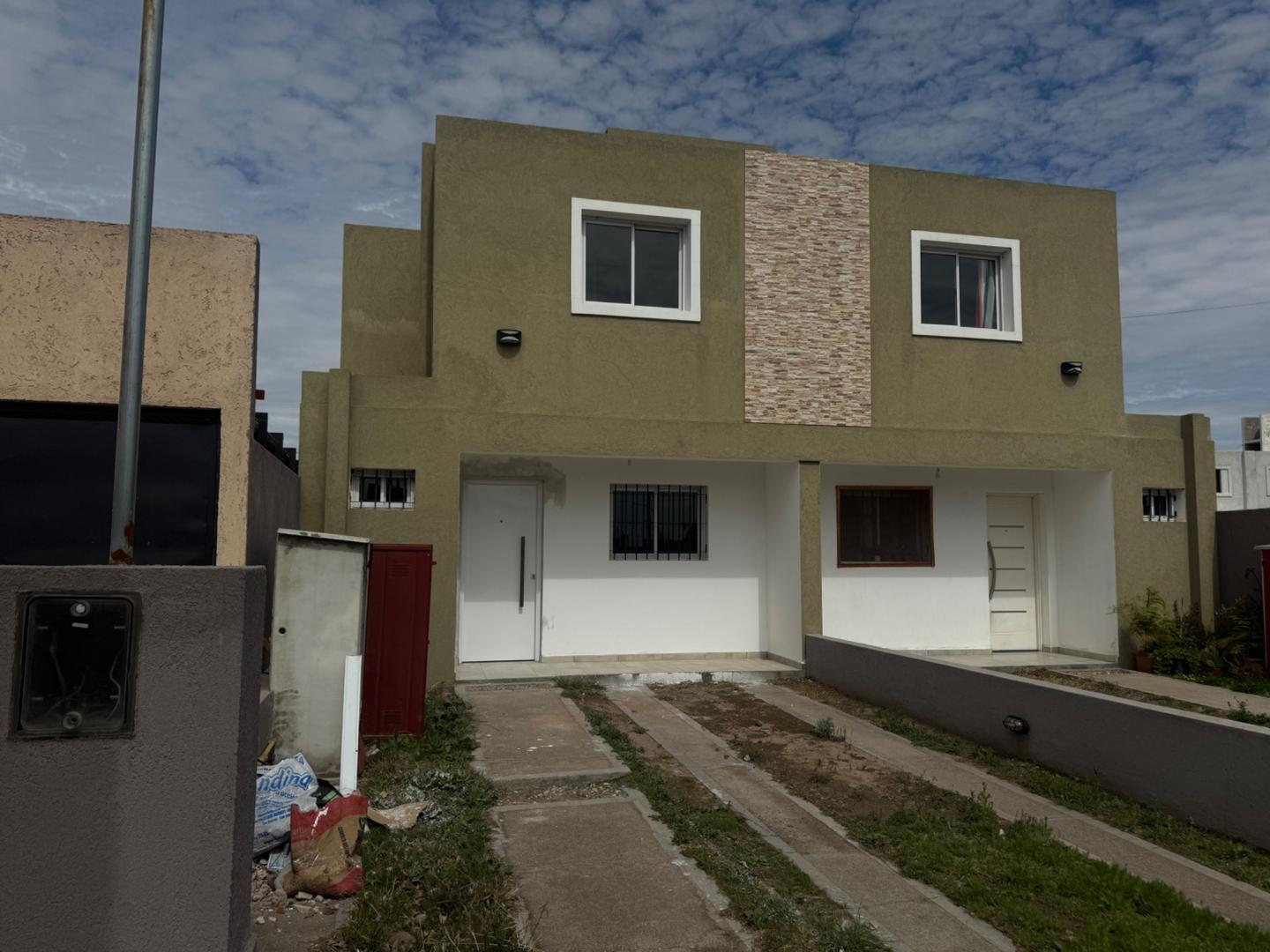 Casa en Alquiler en Valle Cercano, $ 650.000