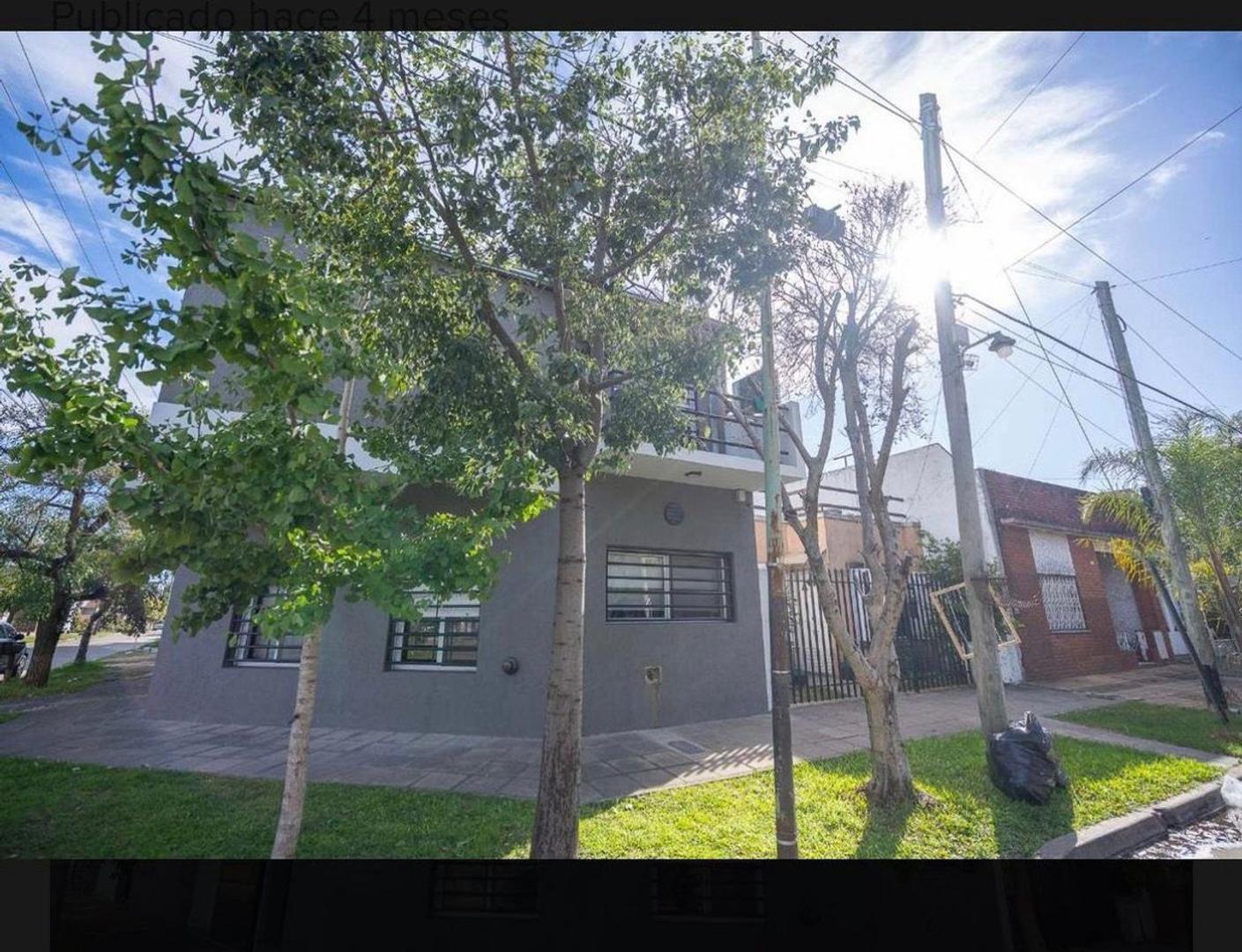 Casa/departamento esquina en el palomar