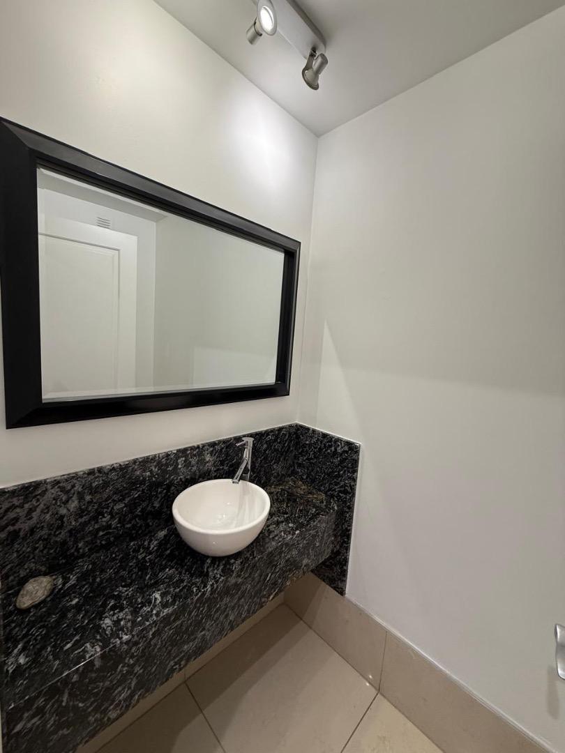 Departamento en Alquiler Temporal con 1 cocheras