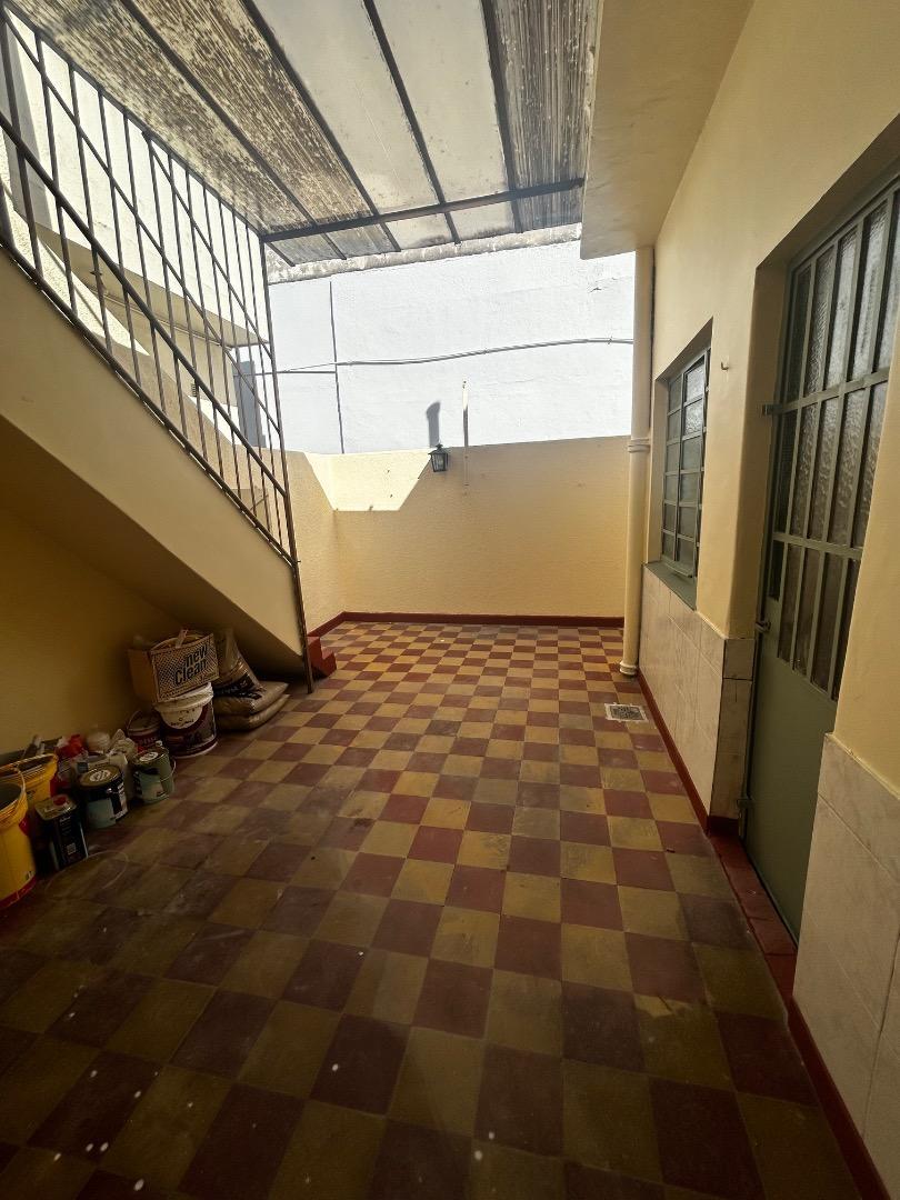 2 amb P Baja  amplios con comedor diario y cocina indepte  p