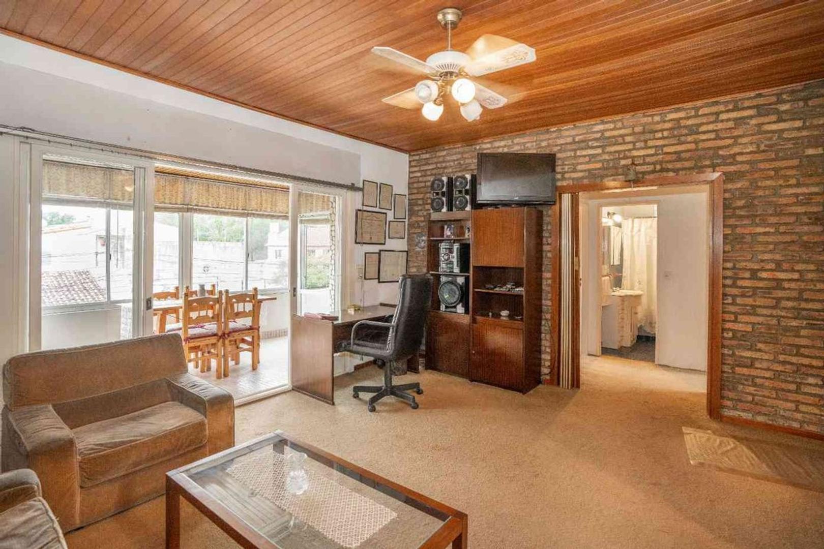 Casa en Venta en El Palomar, USD 250.000