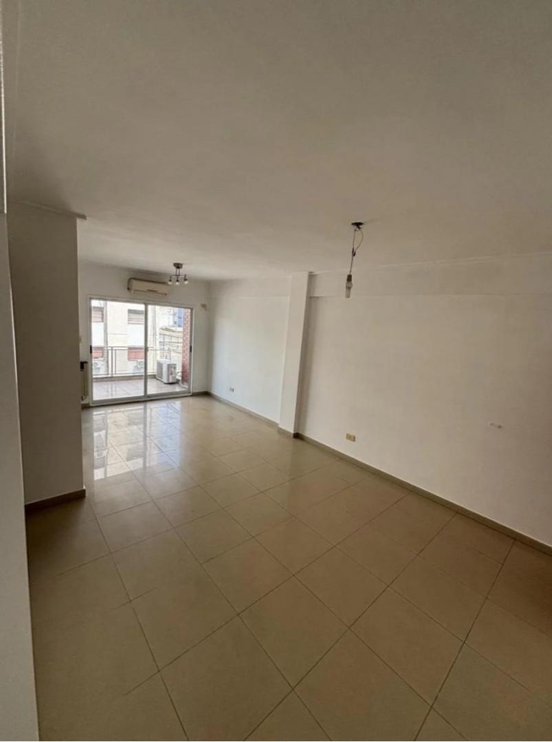 Departamento en Venta en Villa del Parque, USD 178.000