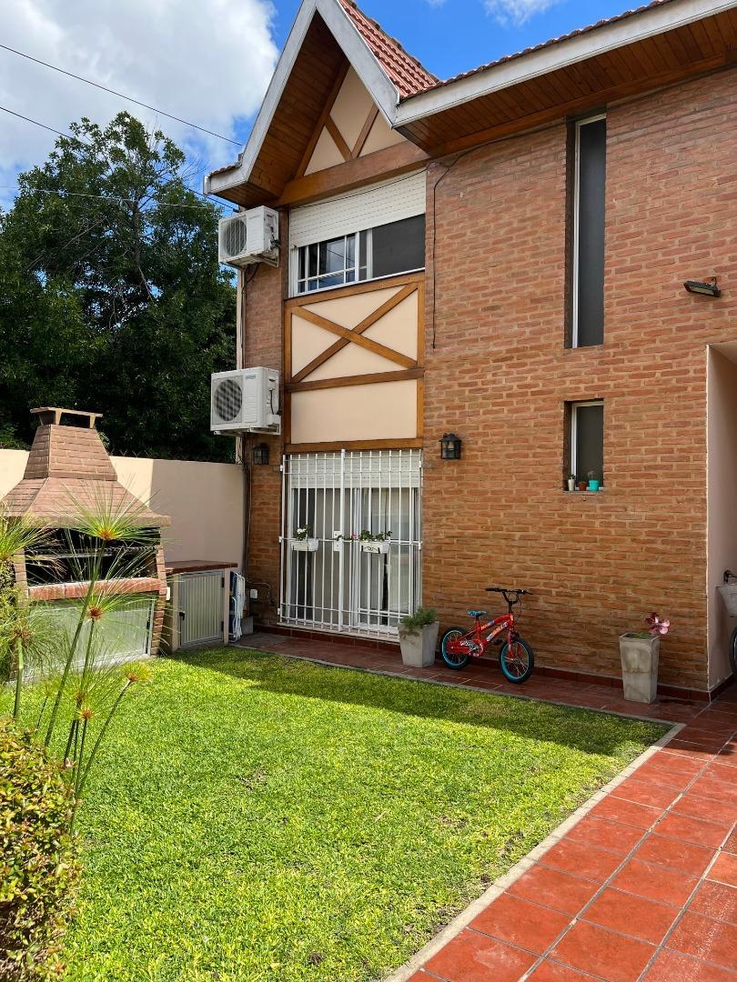 JOSE MARMOL venta DUPLEX muy buena ubicación NUEVO VALOR