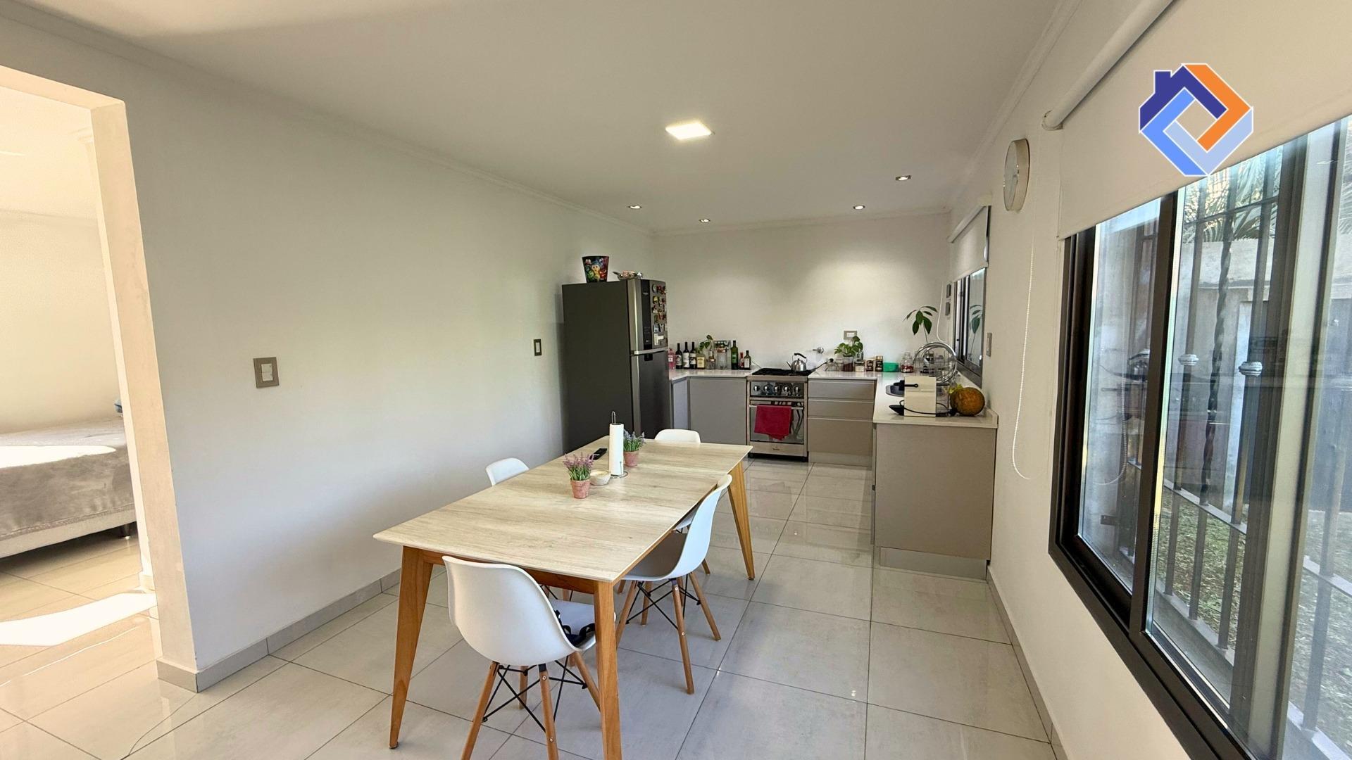 CASA EN VENTA EN EL BARRIO LOS PIONEROS - APTA CREDITO