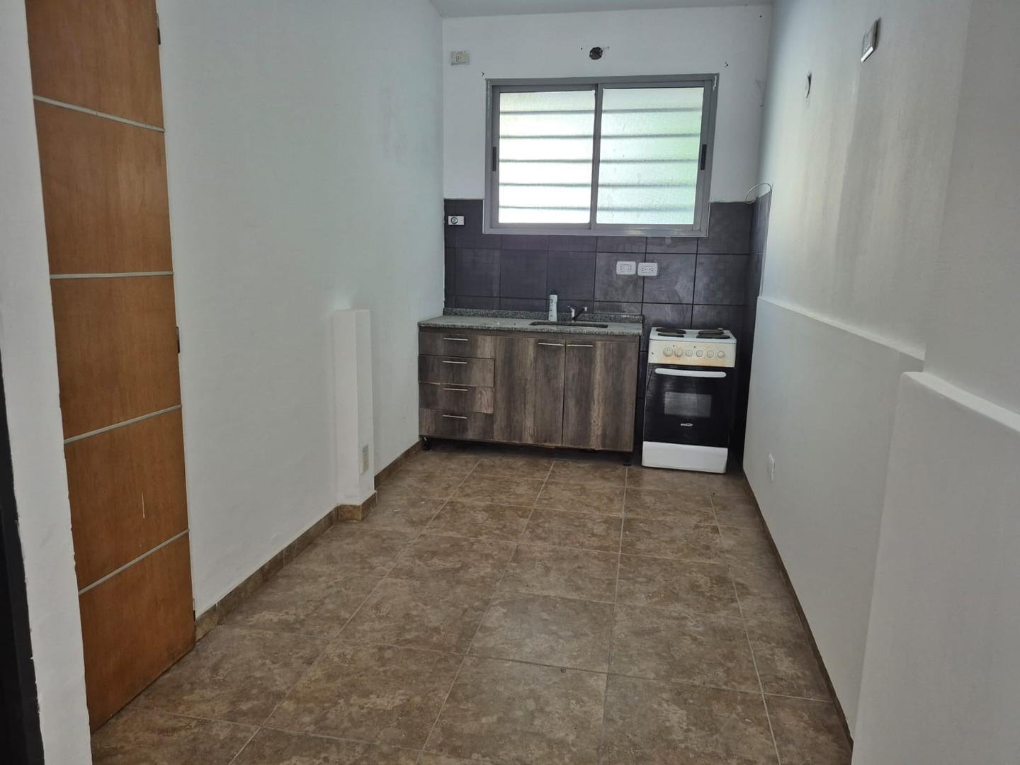 Departamento 2 ambientes en alquiler san justo con patio