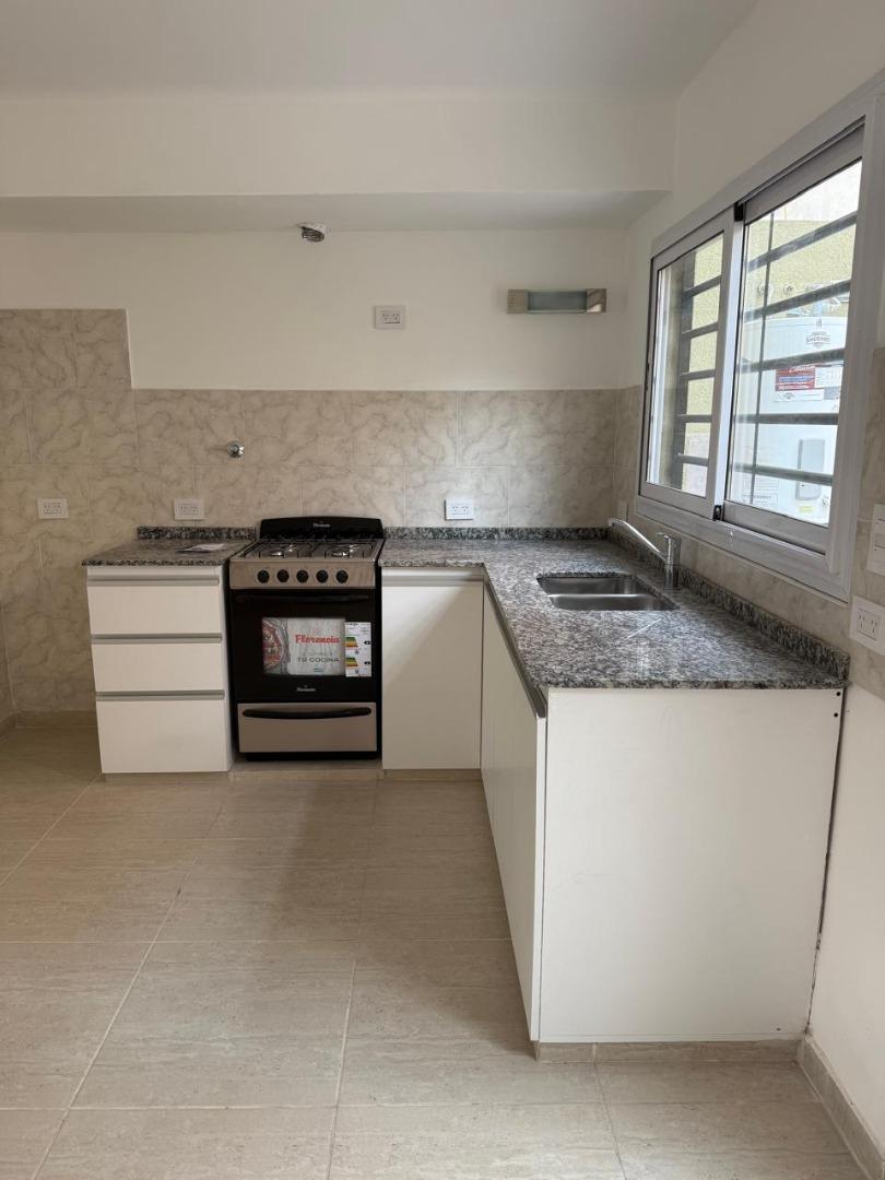 Casa en Alquiler de 3 dormitorios