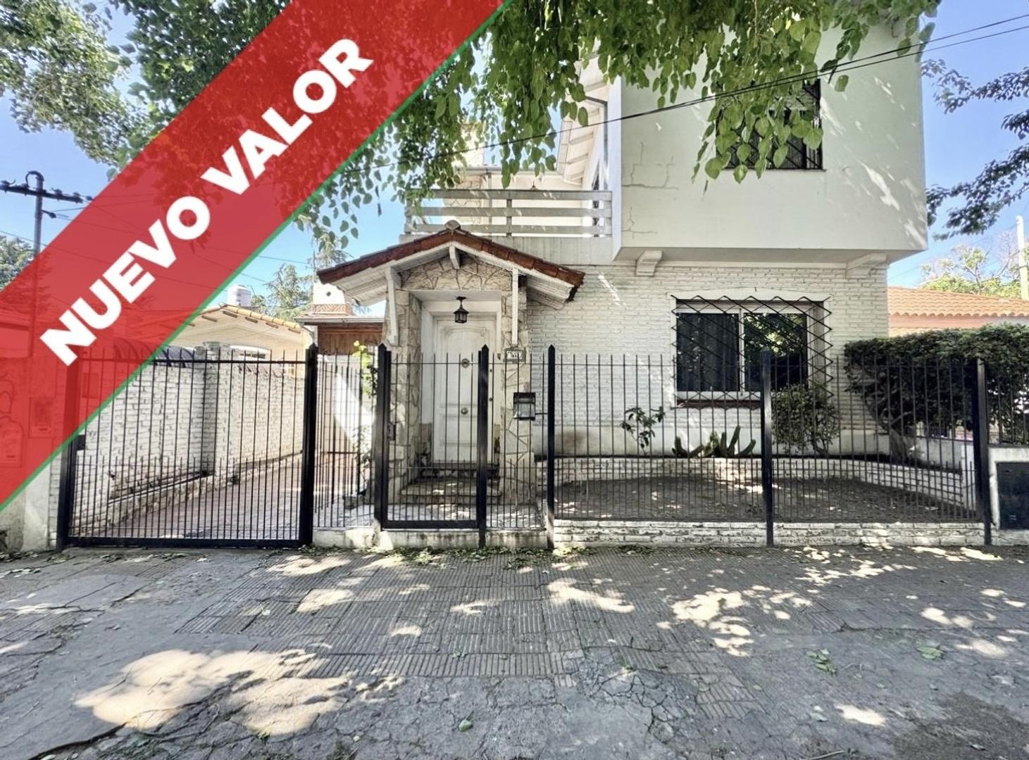 Chalet 4 ambientes en muy buena ubicación.