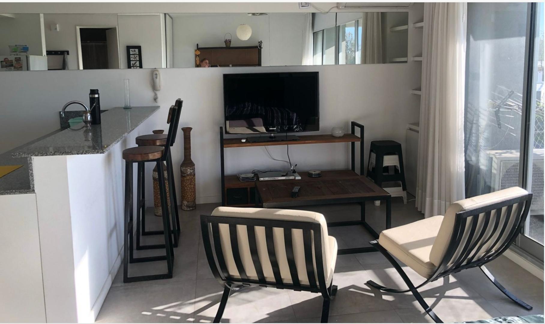 Departamento en Alquiler con 1 cochera