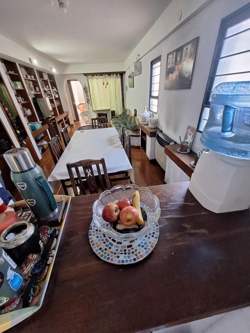 Depto Tipo Casa 4 ambientes con 2 baños