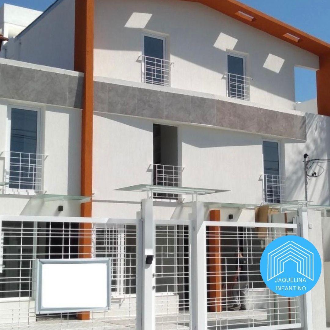 Dúplex a estrenar! 3 amb. Jardín y Cochera.