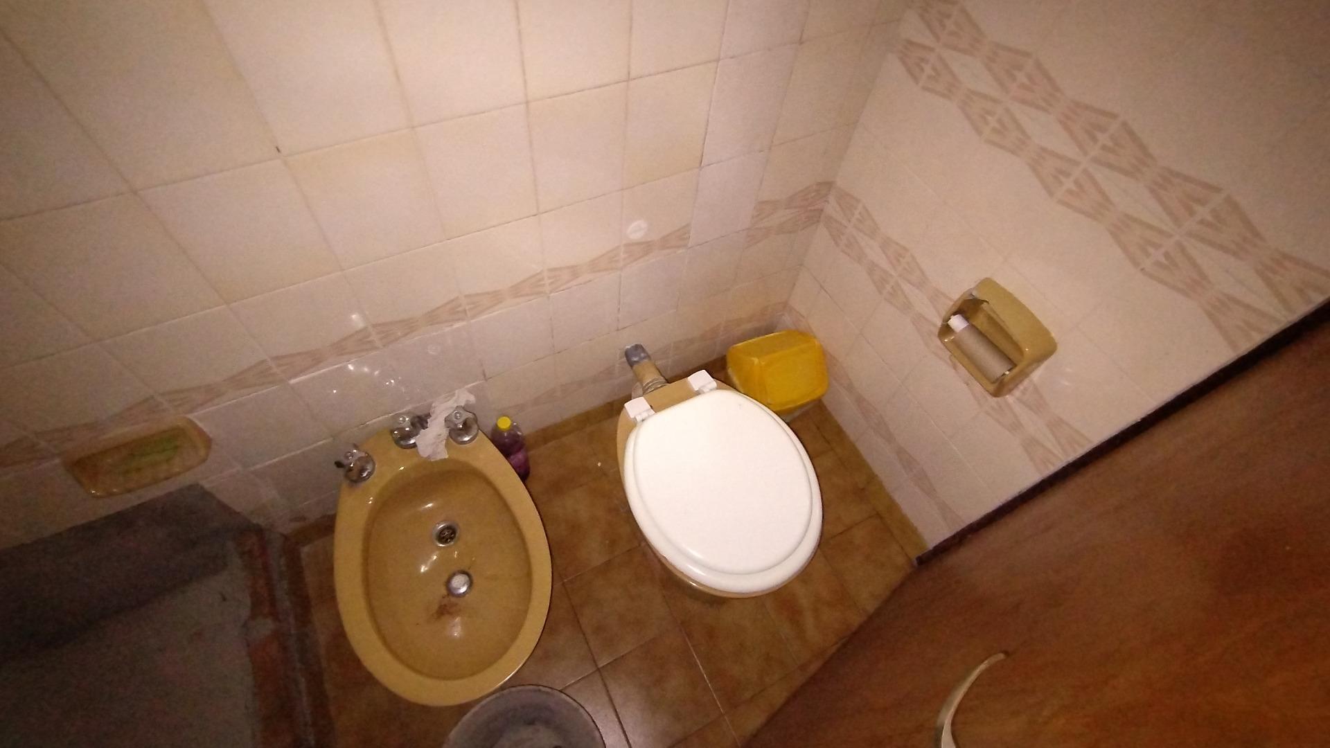 CASA EN VENTA TEMPERLEY ESTE