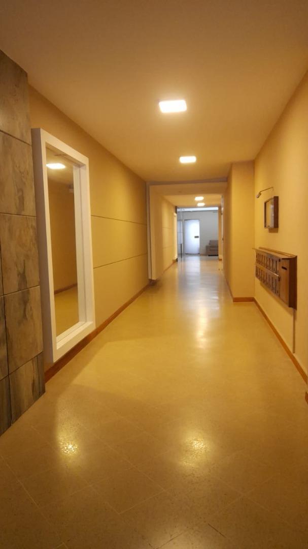 SEMIPISO A REFACCIONAR SOBRE VELZ SARFIELD