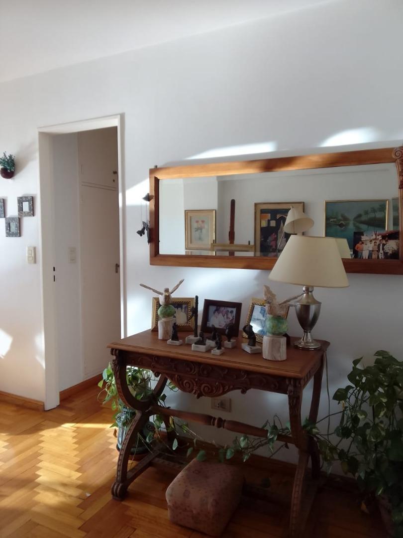 Martin Y Omar 100 , Piso 10