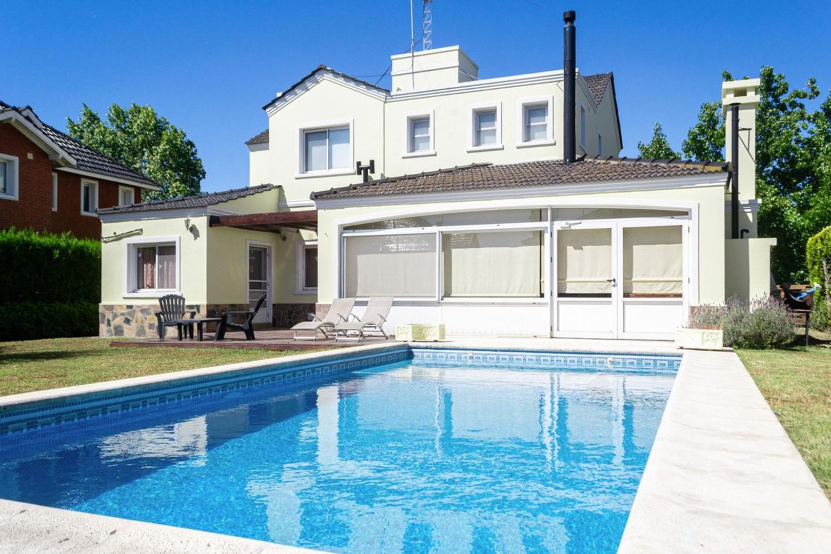 CASA EN VENTA EN EL ROCÍO CANNING