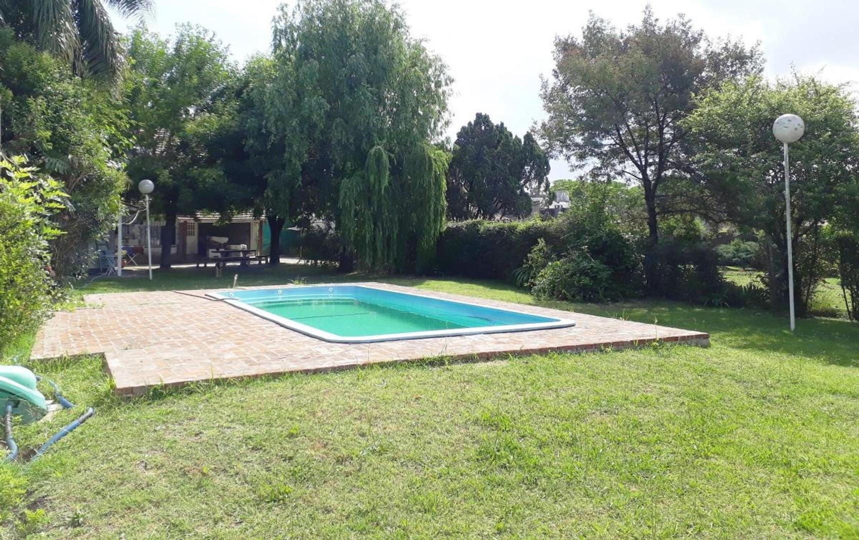 VENTA Casa con pileta y parque Monte Grande ideal inversor