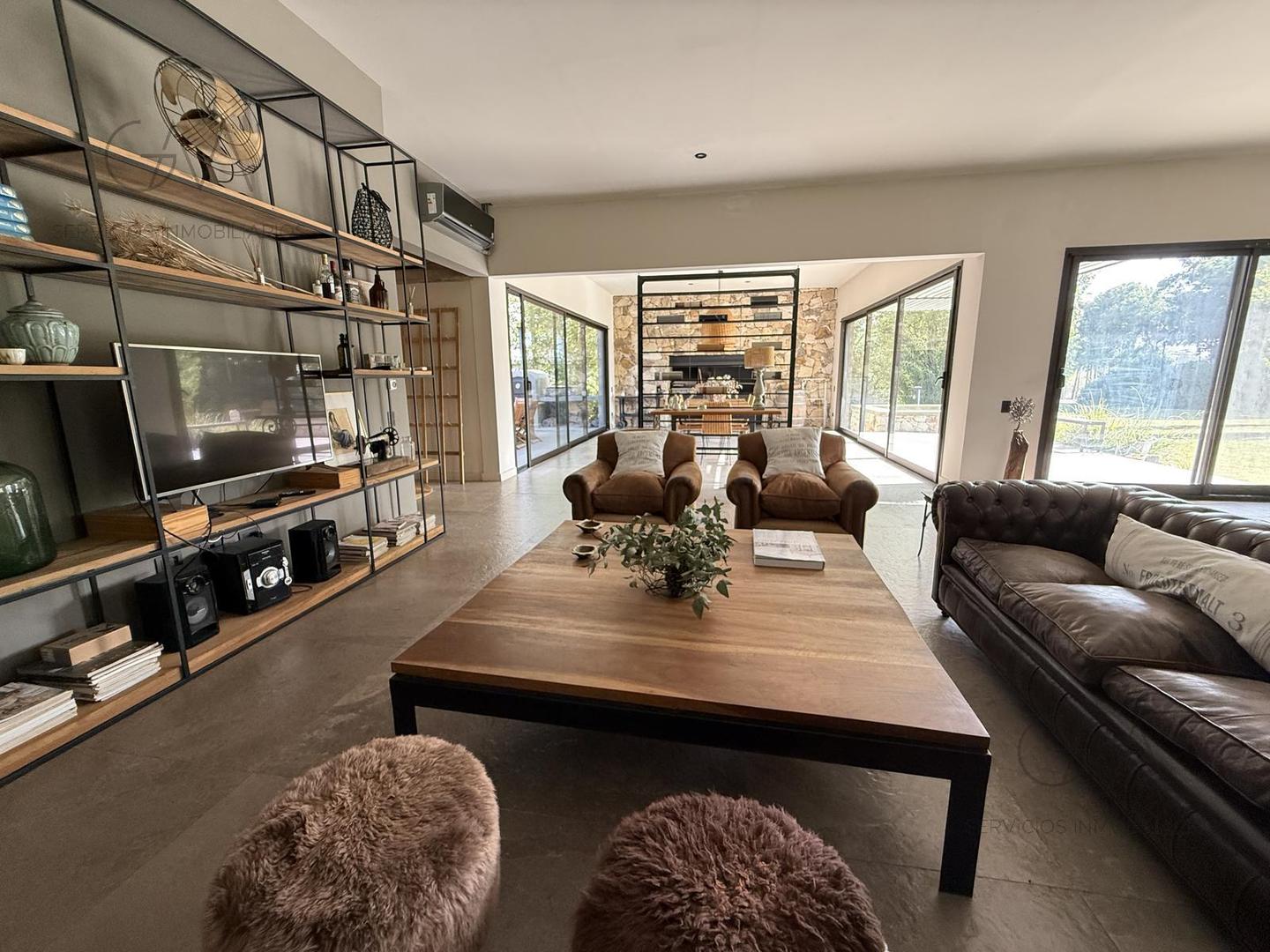 Avenida Jorge Newbery 5005, Mar Del Plata, Buenos Aires, Argentina.