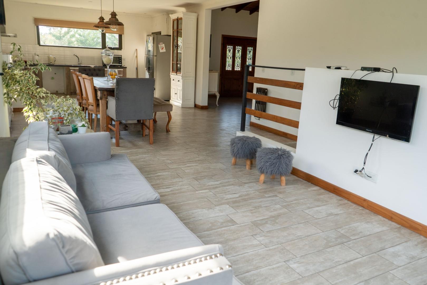 VENTA O PERMUTA.  Importante Residencia en Barrio Barracas de San Benito