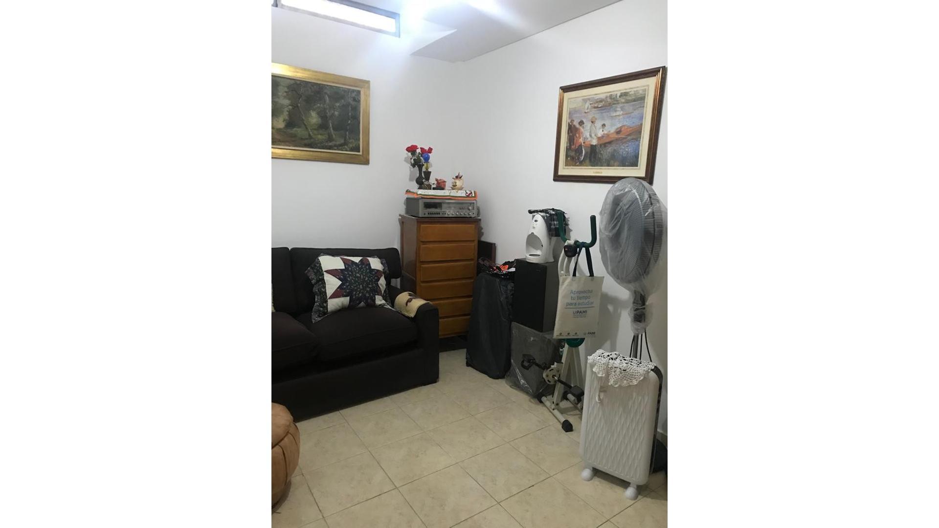 Depto Tipo Casa en Venta en Sarandi, USD 90.000