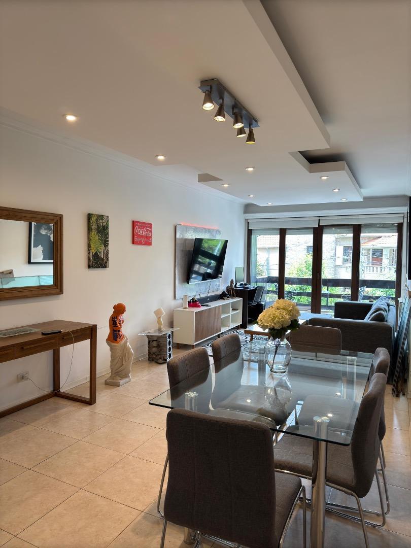 Departamento en Alquiler con 1 cocheras