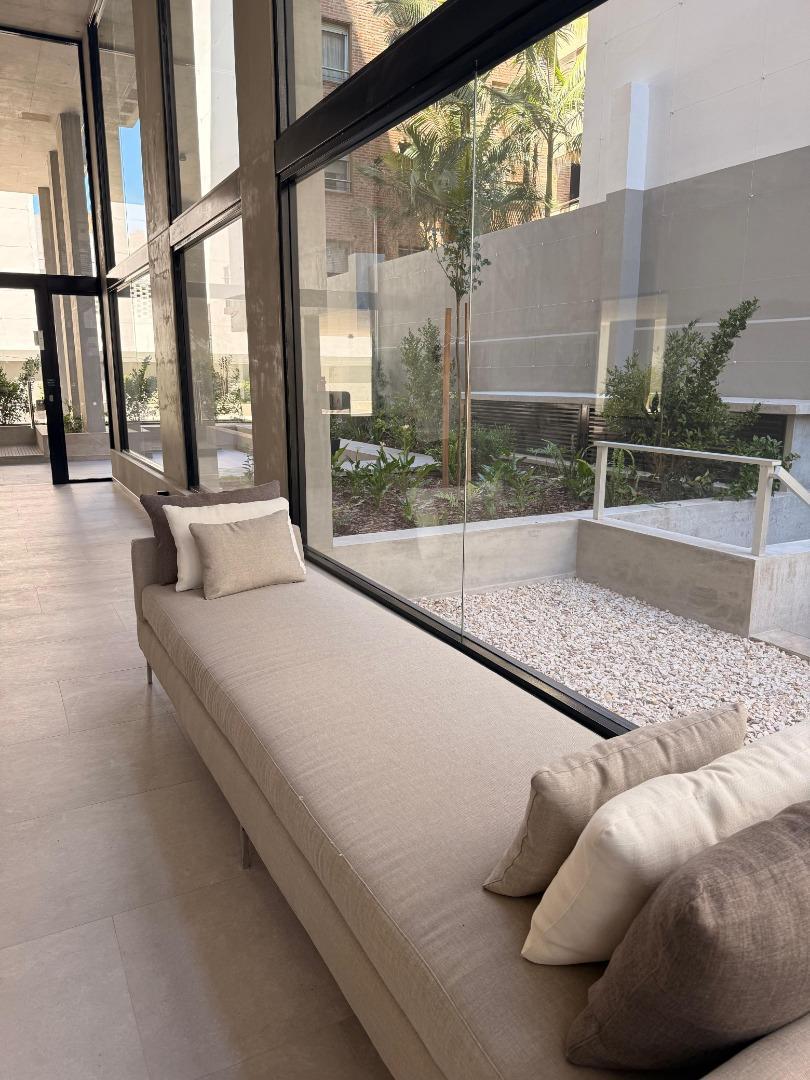 Departamento en Alquiler con 1 cocheras