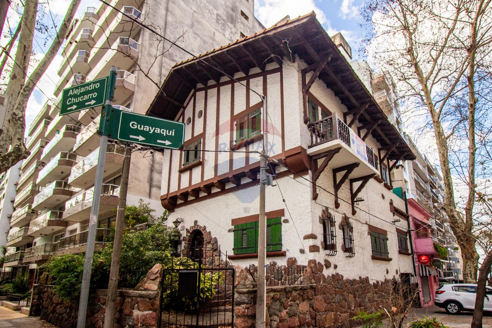 Venta CASA POCITOS 5 dormitorios, gje. con RENTA