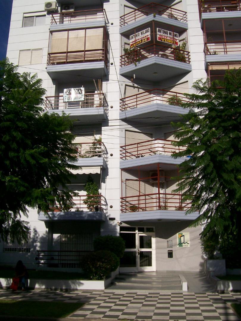 Amplio mono ambiente en muy buen estado