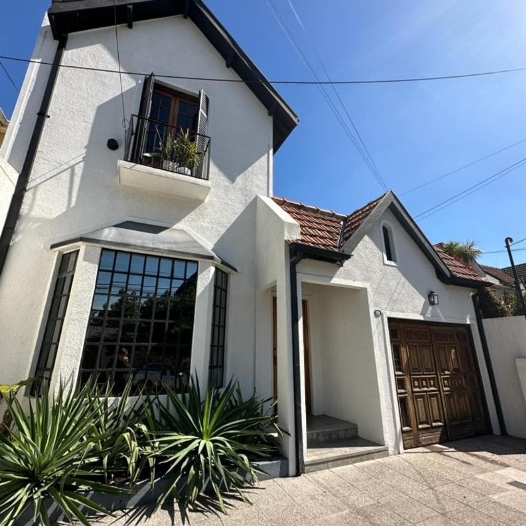 Casa en venta 5 ambientes Vicente López