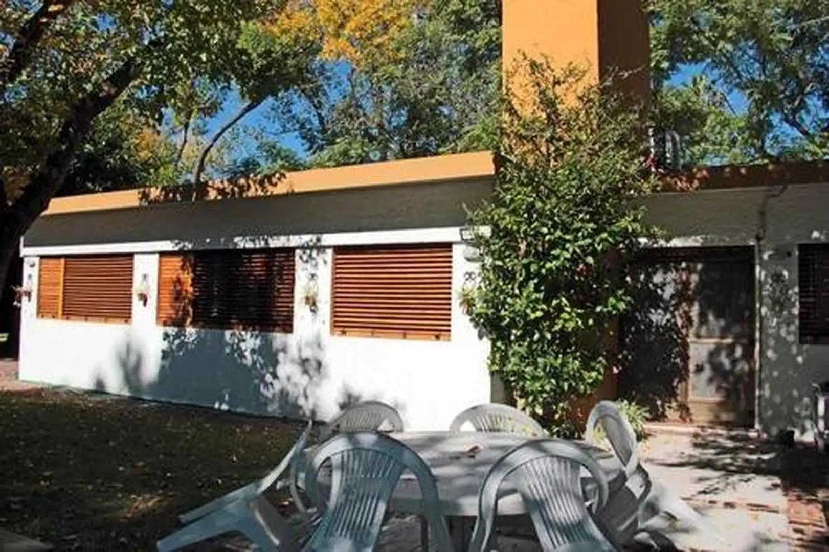 Casa en Venta en Manuel B Gonnet, USD 245.000