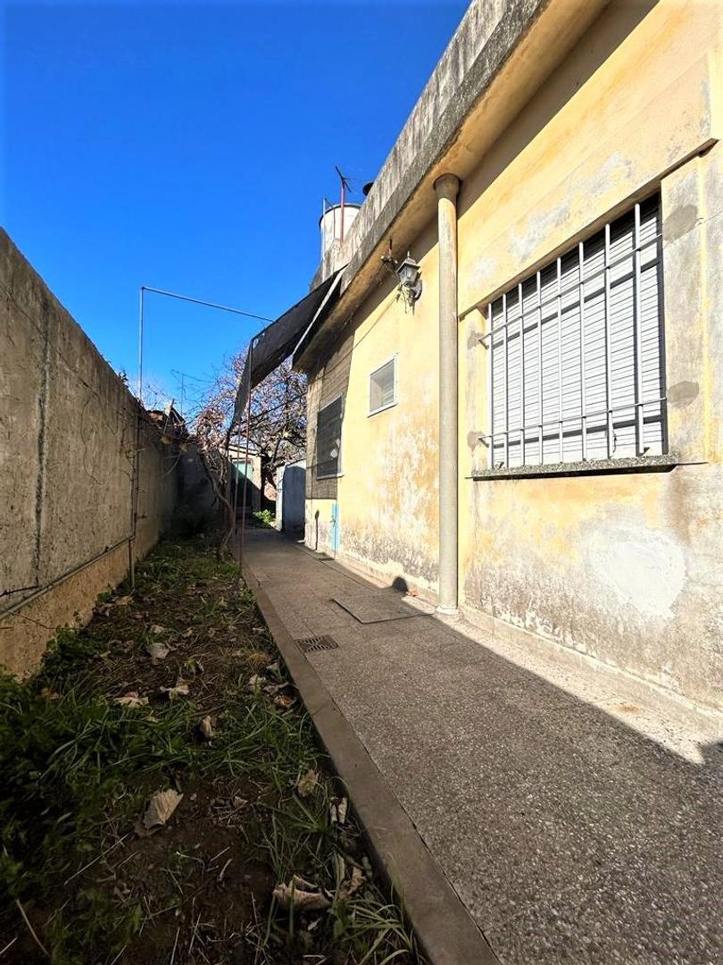 Casa 3 ambientes con 1 baño
