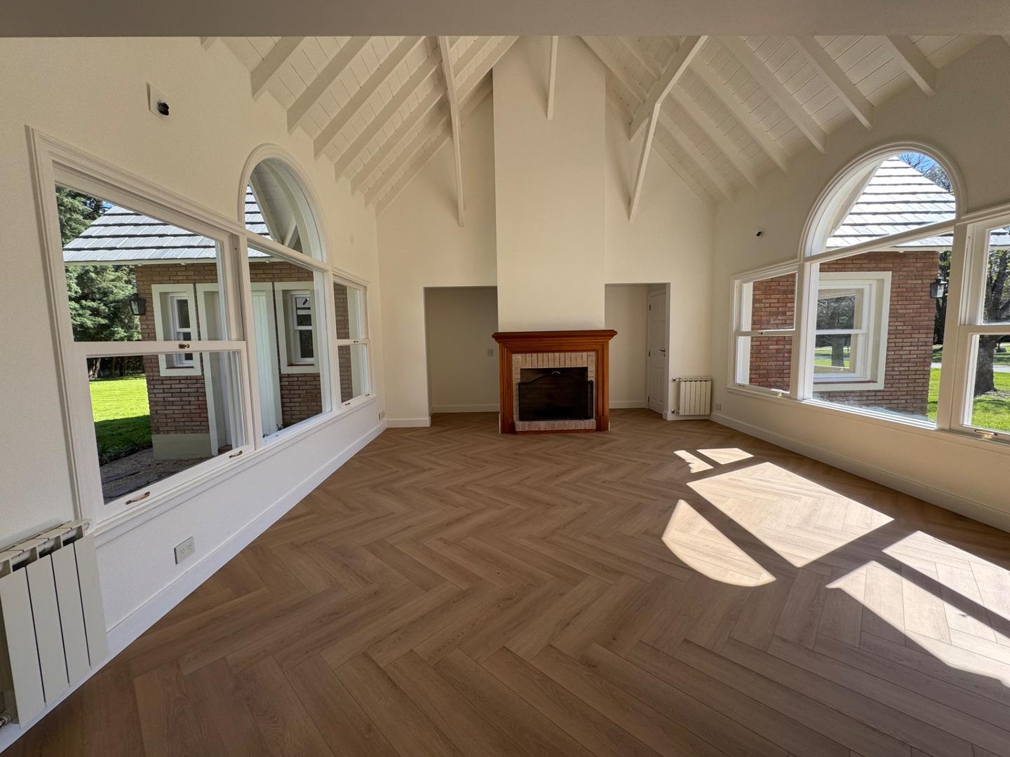 CASA EN VENTA EN SAN DIEGO - REFACCIONADA - 5 AMBIENTES