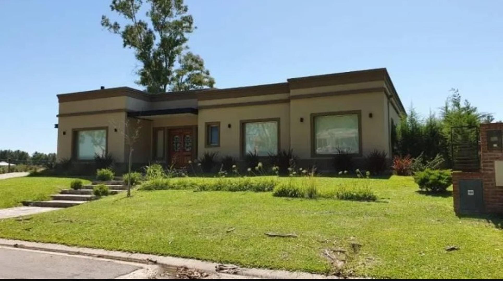 Casa en Venta en Monet Barrio Privado, USD 320.000