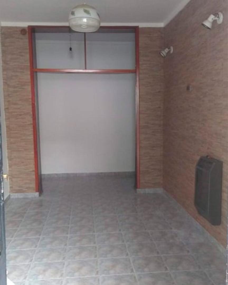 Pje blanco 5900 , Piso 0