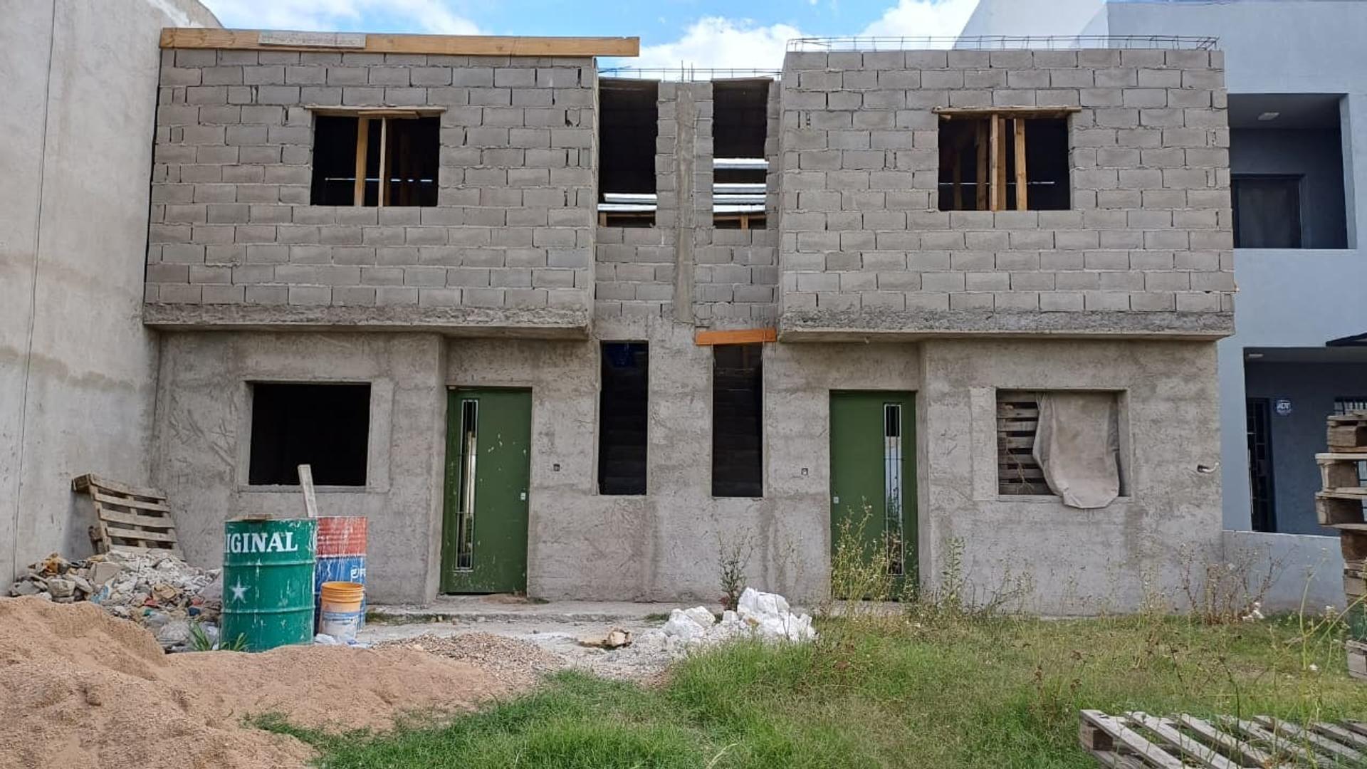 oportunidad duplex en construccion a la venta en val cercano