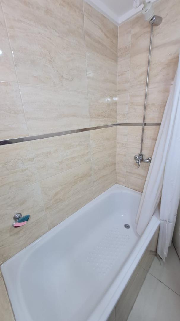 BALCON A LA CALLE -SEGURIDAD-JACUZZI-PARRILLA -SUM-