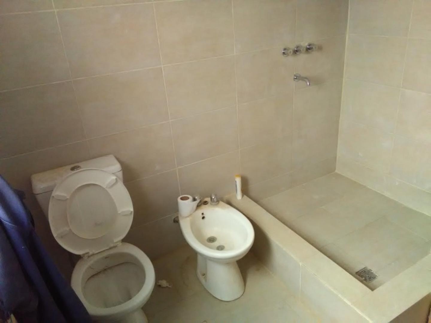 Depto Tipo Casa en Alquiler de 4 ambientes