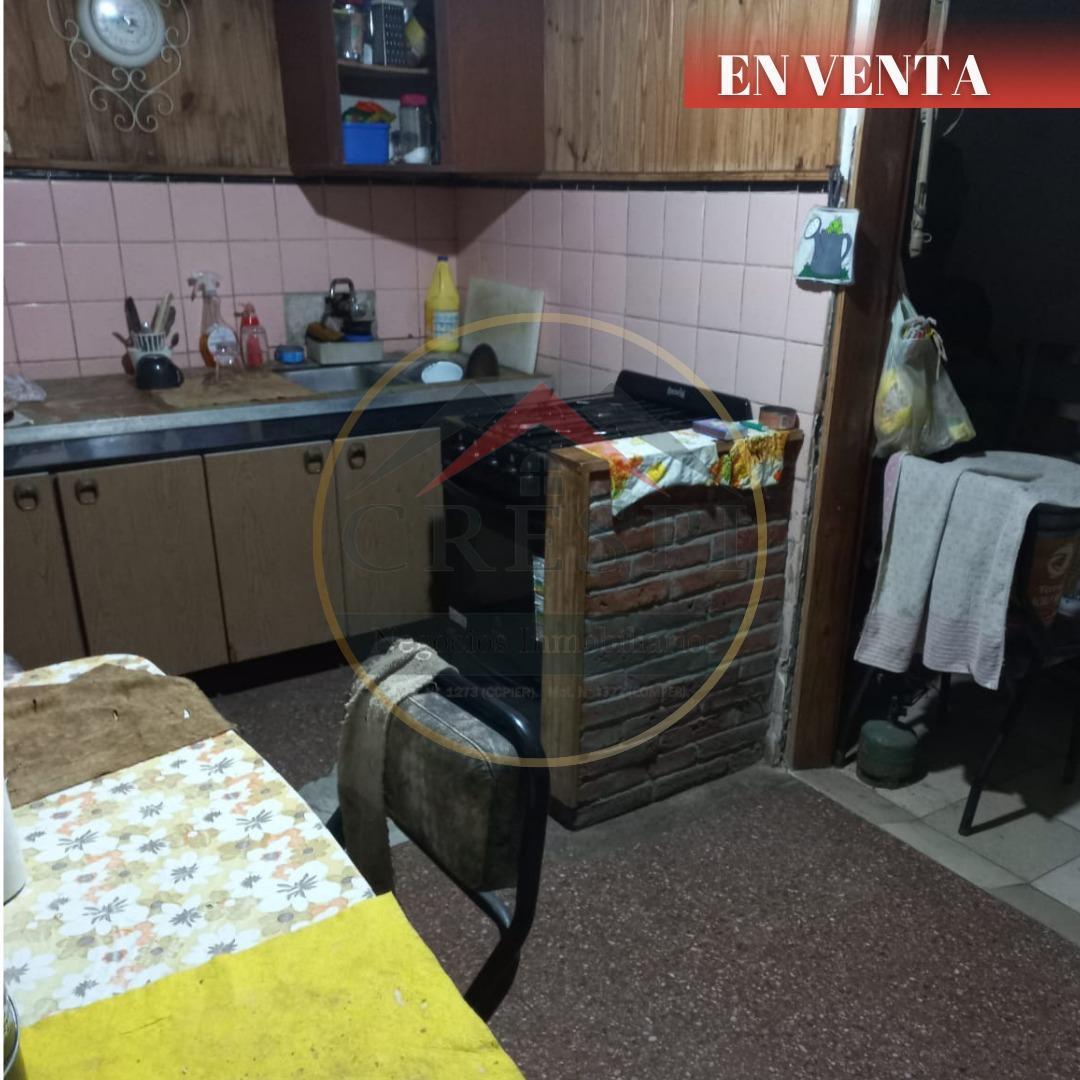 Casa  dos Dormitorios + Construcción a terminar.